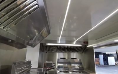 Installation d'une cuisine pro dans un camion friterie