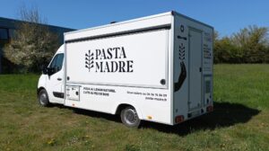 Camion Renault pizza mobile