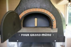 Four grand mère - camion pizza Ecomag
