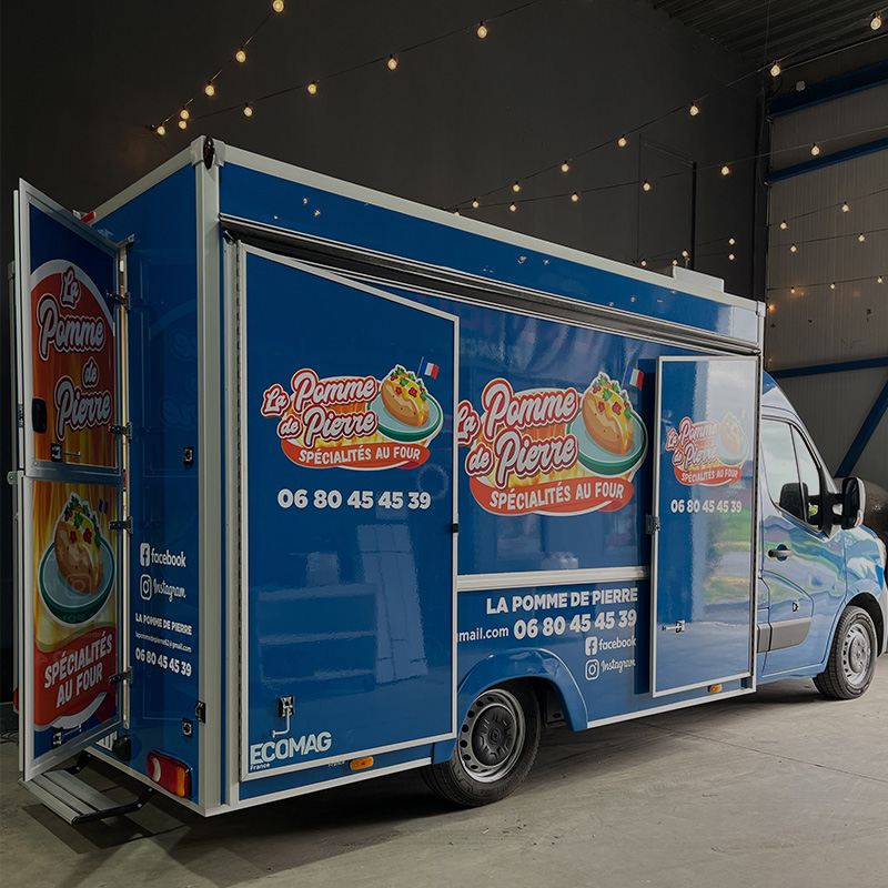 Camion food truck avec covering sur-mesure par Ecomag